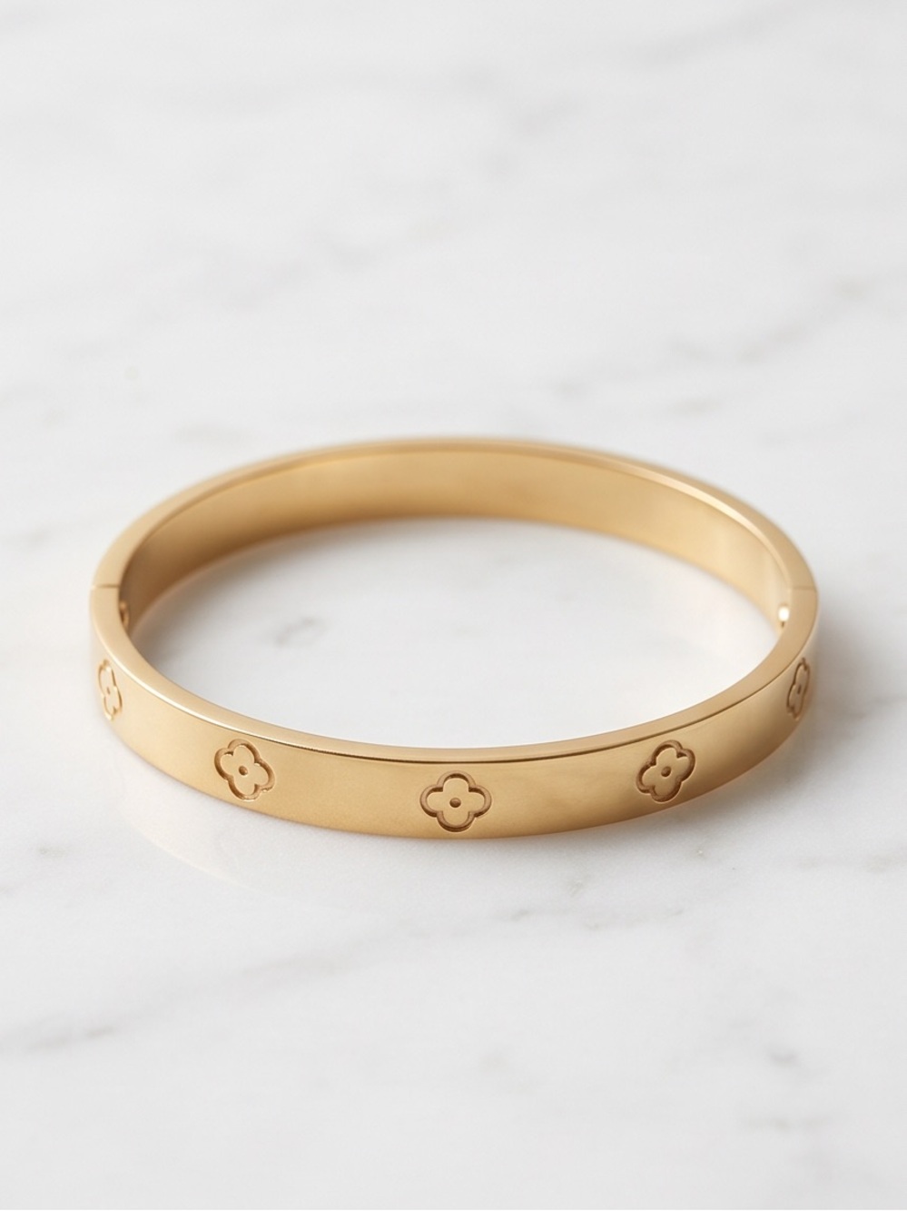 Gold Floral Motif Women's Bangle Bracelet size 7